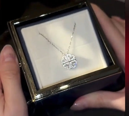 🎁Bästa julklappen🎁 Lyckobringande fyrklöver & hjärtformat halsband
