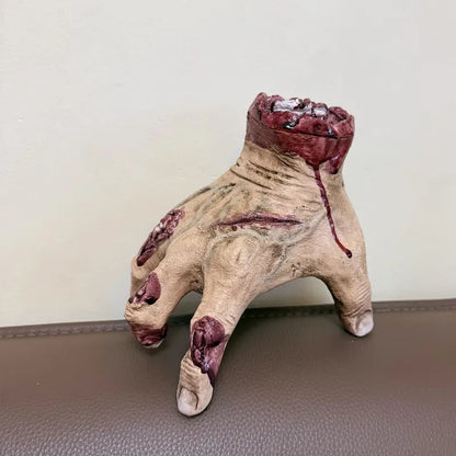 🖐️ 50% OFF NOW! ✨ Realistic Scary Hand Props - Flexible & Creepy for Halloween/Cosplay, Perfect for Decoration or Pranks 🎃📦