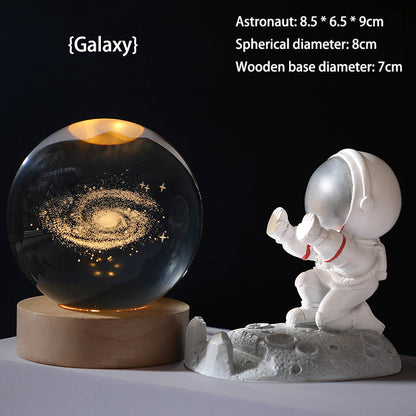 🥳2026 HOT SALE🥳💞50 000+ SÅLDA!💫🌌 Ta med galaxen in i ditt rum. 3D-kristallkula nattlampa – 50 % RABATT! ✨🌙