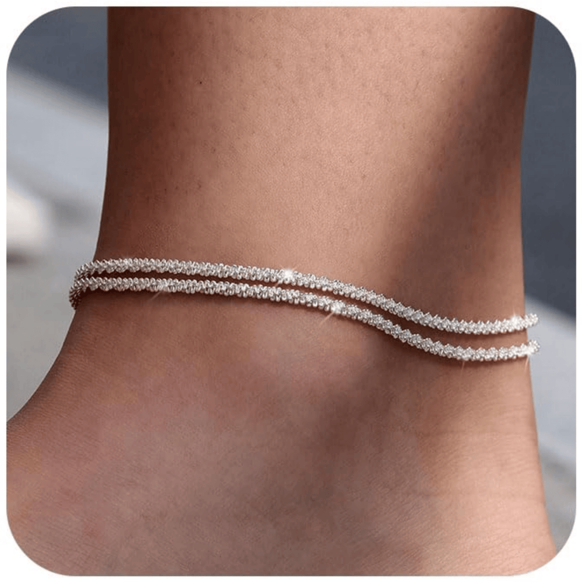 ✨ VATTENTÄTT ANKELARMAND MED SKIKTAD DESIGN 💦👡 ✅ 100% vattentåligt – perfekt för pool & strand 🏖️ ✅ Justerbart – passar alla ankelstorlekar ✅ Trendig skiktad design – lager på lager av elegans LIMITERAD UPPPLAGA – Köp NU innan det tar slut! ⏳💫