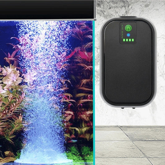 ✨ Kompakt og stillegående oksygenpumpe – bærbar! 🌊 🔇 Ultrastille design – <30 dB (som en hvisking) 💨 Energieffektiv – 2W lavt strømforbruk • Justerbar luftstrøm 🌬️ • USB-drevet – kan kobles til en powerbank/bærbar PC 🔋