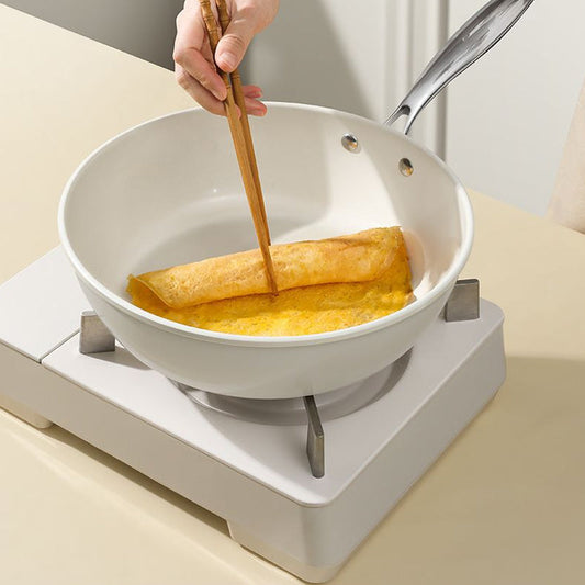 🍳 【KJØKKENPROFESSIONELLES FAVORITT】Keramisk wok – NÅ 50 % RABATT! 🔥