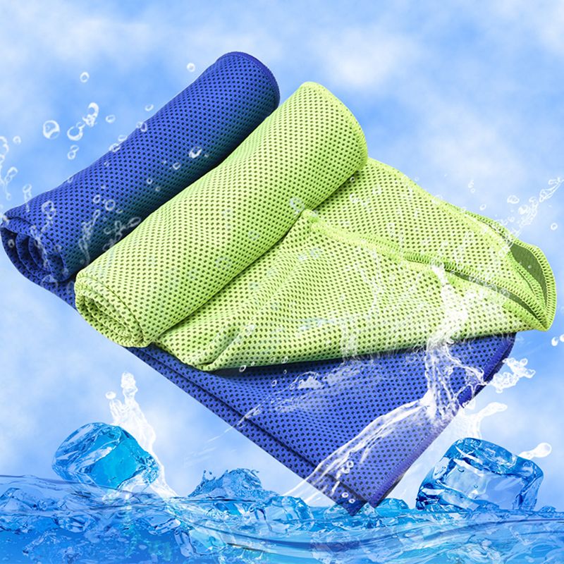 ❄️ "Kjøl deg ned med stil! 🏅 Icy Sports Tech Håndkle – Din ultimate treningsvenn!" 
