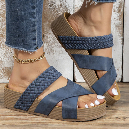👡 50% RABATT! ☀️ Kilklackssandaler – Dubbla Remmar, Plattform & Perfekt För En Trendig Sommarlook 💃