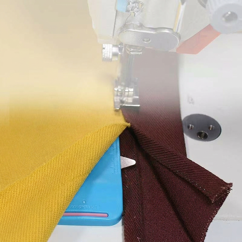 🧵 Köp 1 få 1 Gratis! ✂️ Multifunktionell Sömnadsfogguide & Sprättare – Sömsprättare, Kantguide & Linjal i Ett – Kompakt, Bärbar & Uttagbart Blad för Säkerhet 📏